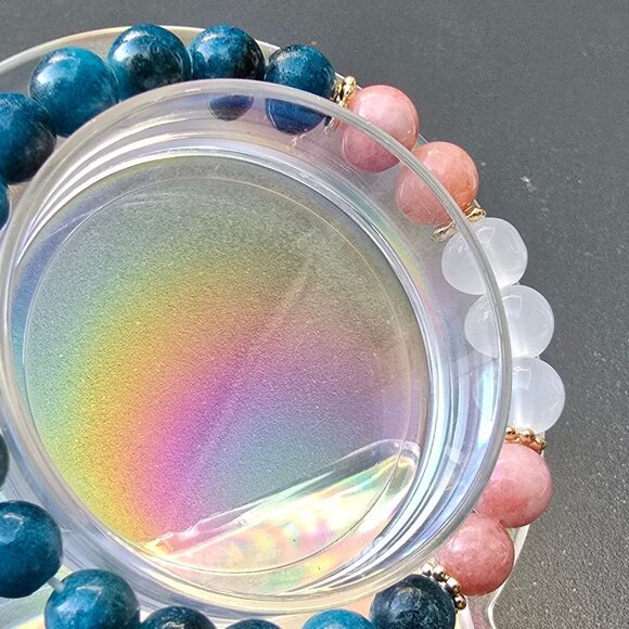 Handmade ✦ Forgiveness Bracelet ✦ Blue Apatite Sunstone Selenite 8mm Beads - Picture 7 of 9